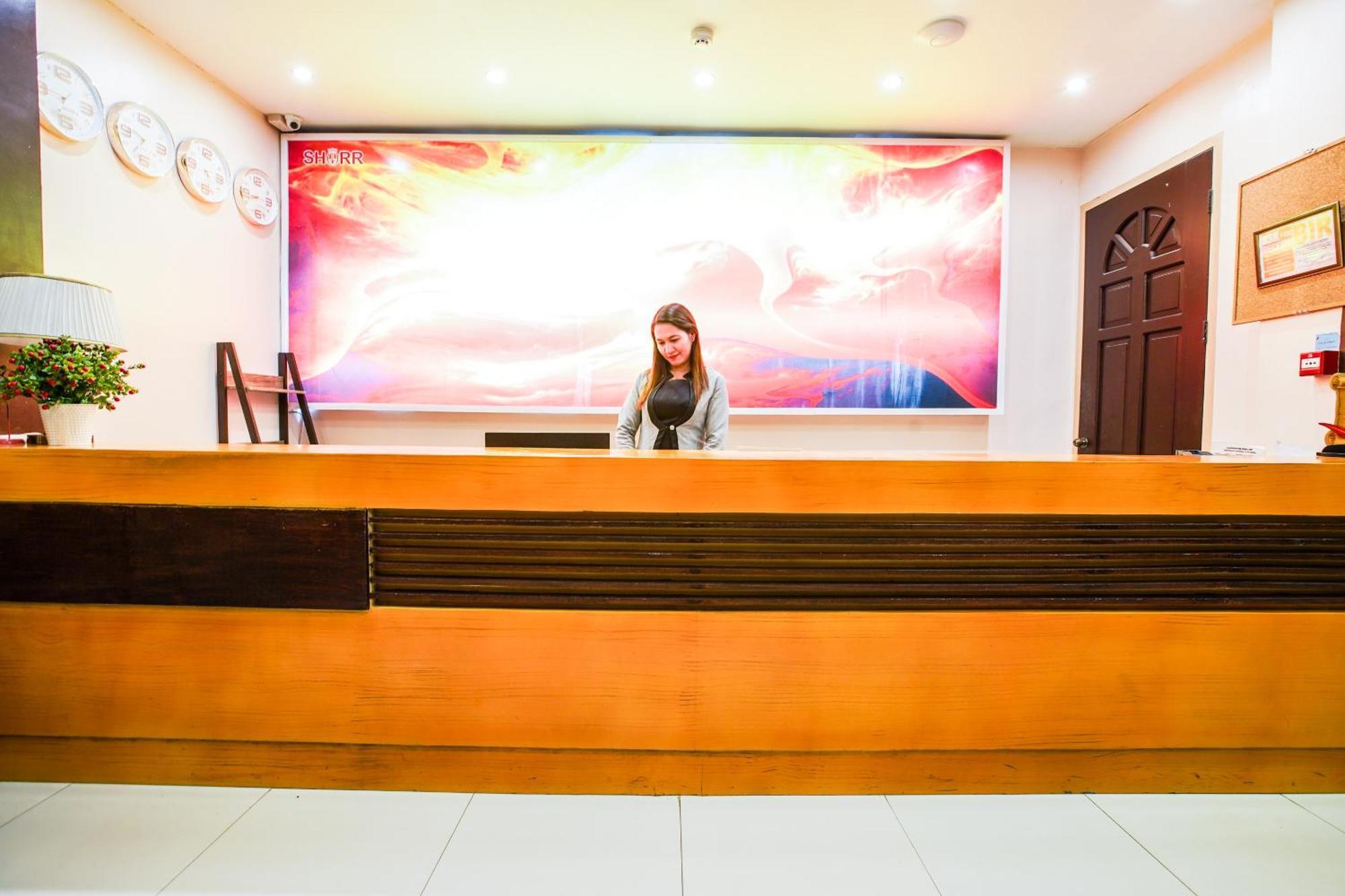 Oyo 236 Hotel Edmundo Pototan Luaran gambar